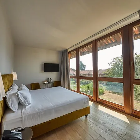 Hotel Relais Cascina Era 4*