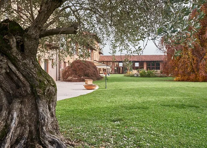 Relais Cascina Era 호텔