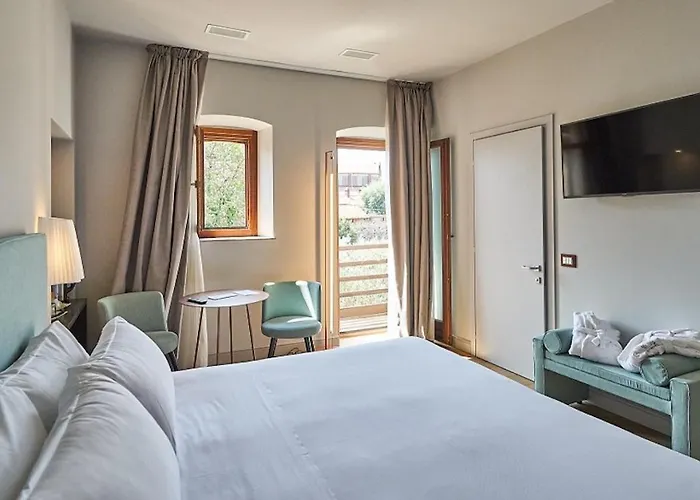 호텔 Relais Cascina Era 4*