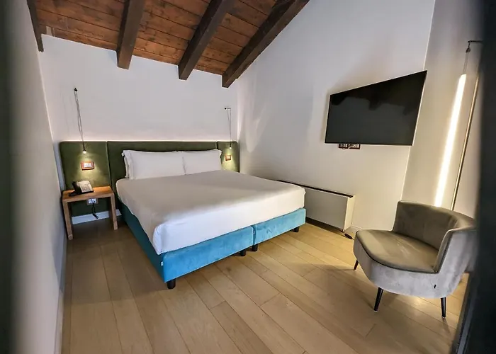 호텔 Relais Cascina Era 4*